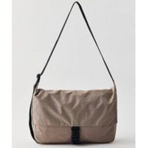 Baggu Messenger Bag in Dove